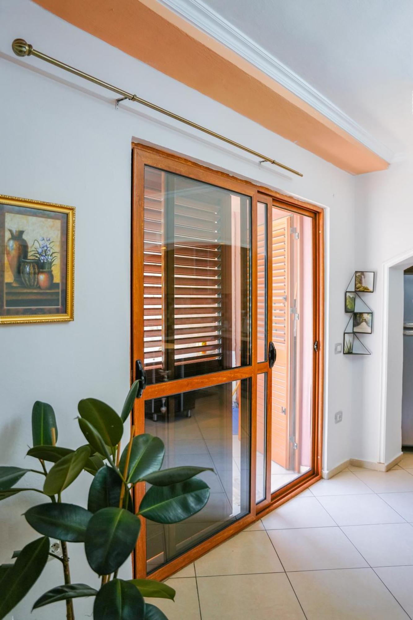 Tirana Centre Lions Gate 1 Apartment Exterior foto